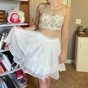 Women's White formal/semi Dress size 7